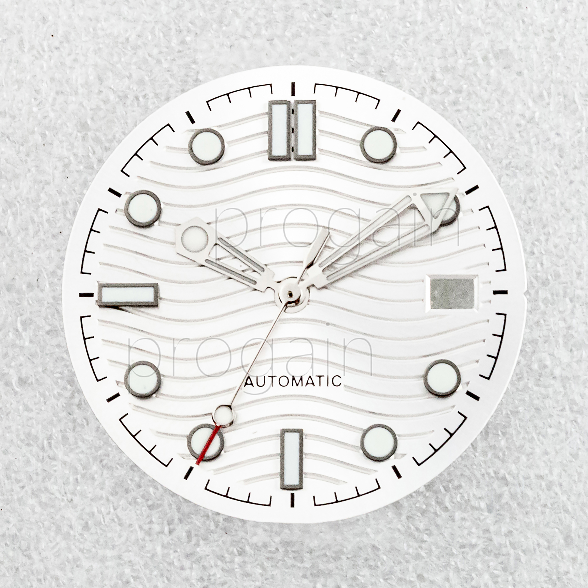 Luxury Watch With Green Dial - NH35 Dial Green Luminous Watch Hands