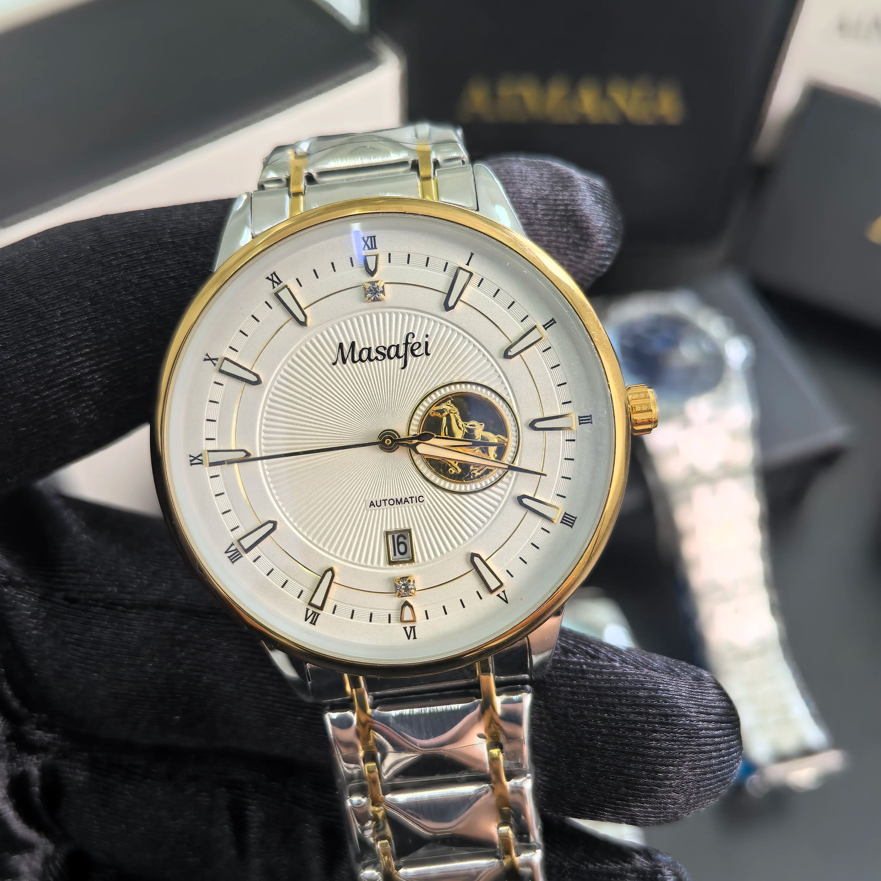 Luxury Watch Nice - Mechanical Backside, Nice watch with Golden