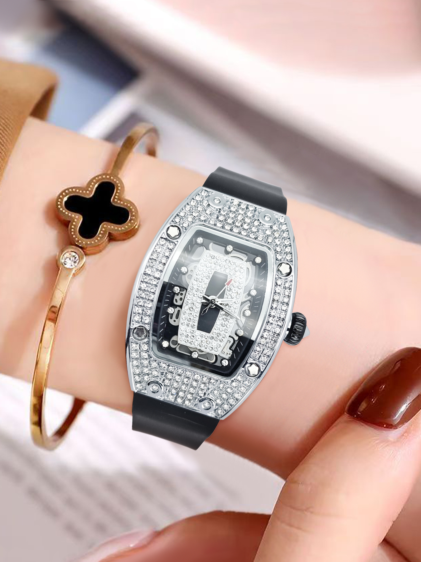 Trendy Full Diamond Women's Qu - Luxury Watch It recension och pris