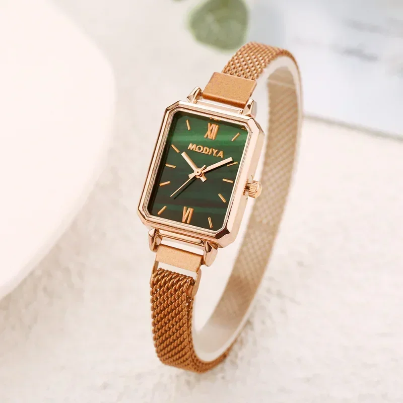 Women Watches Fashion Square L - Luxury Watch With Green Dial recension och pris