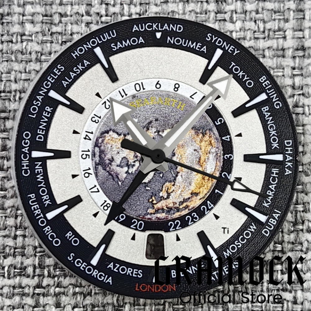 33.5mm Universal Time Blue Gre - Luxury Watch With Green Dial recension och pris